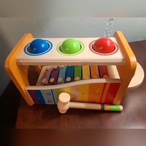 Hape Pound & Tap Bench With Slide Out Xylophone